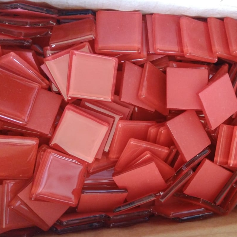 Acuarela teselas rojas (medida 2x2) paquete 30 unidades 